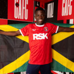Charlton Striker Dixon Joins Crawley on Loan