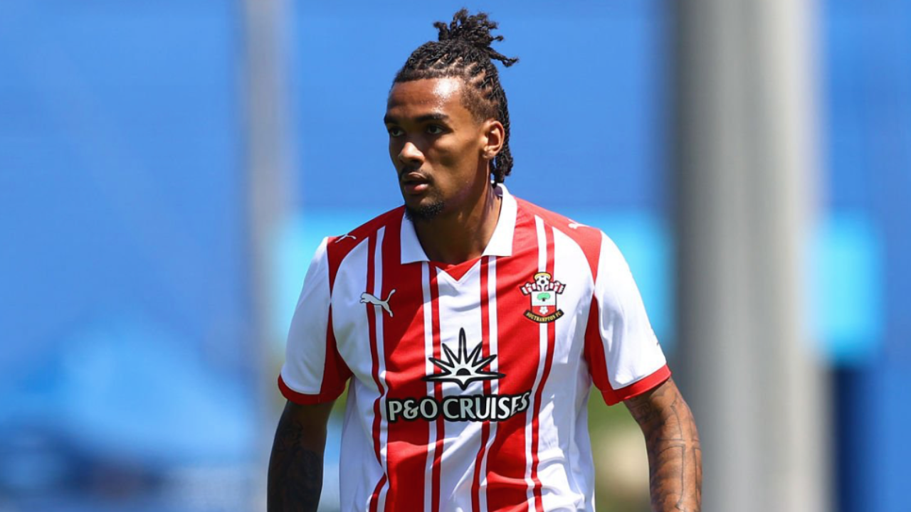 Southampton Striker Downs Joins Hamburg on Loan