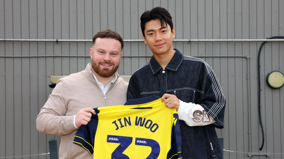Oxford United Add Winger Jeon to Squad