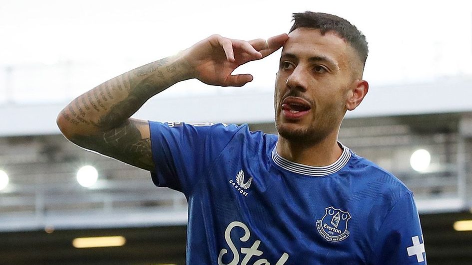 McNeil Move Collapse Draws Palace Criticism