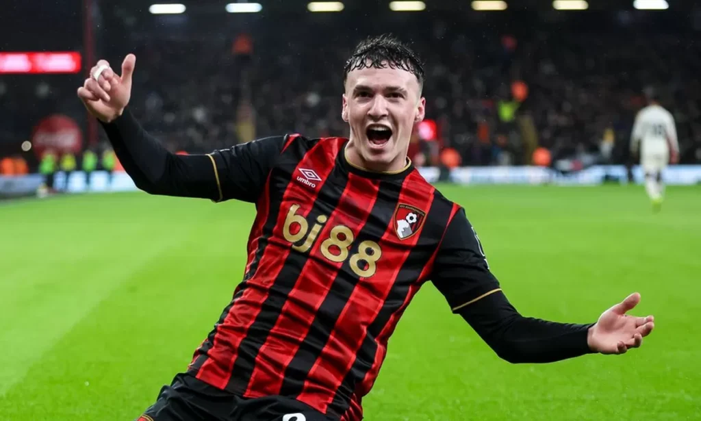 Jimenez Completes Loan Move to Fiorentina