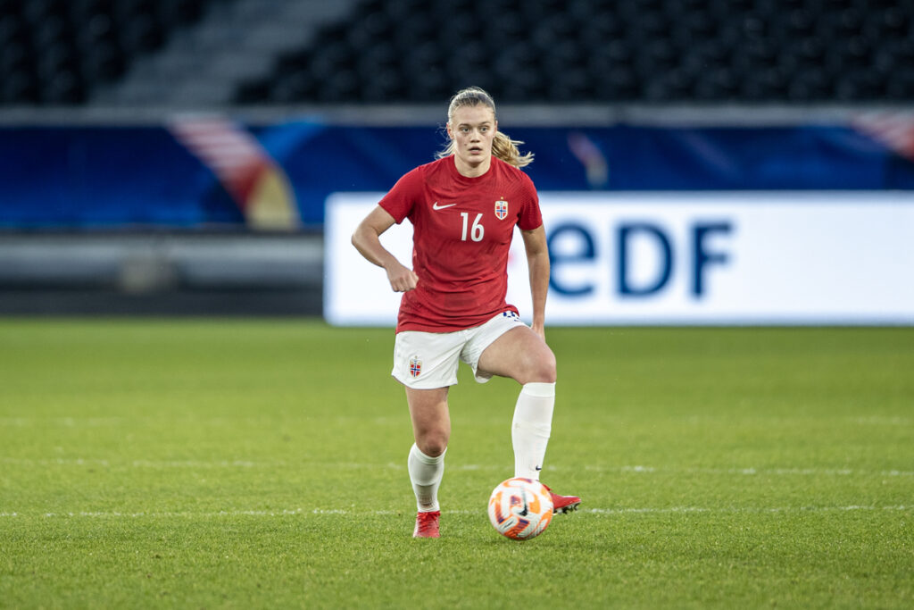 Aston Villa Complete Harviken Deal With Juventus