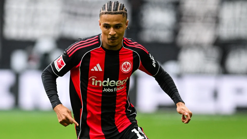 Hull City Move for Frankfurt Winger Bahoya Collapses